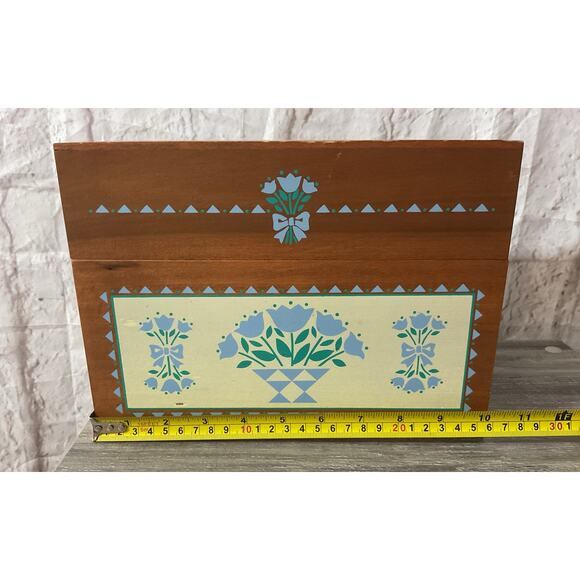 Country Folk Art Wooden Box for Card Storage Organization - Picture 3 of 8